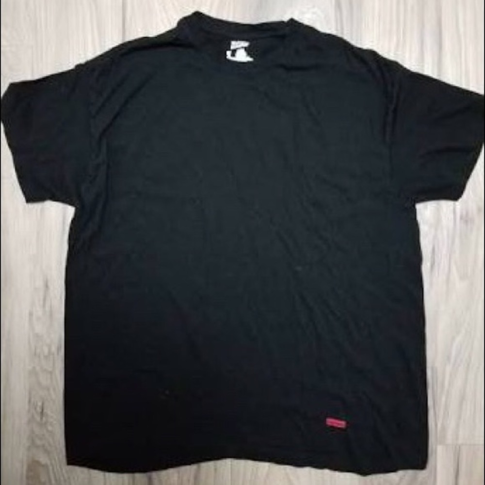Supreme Tagless shirt